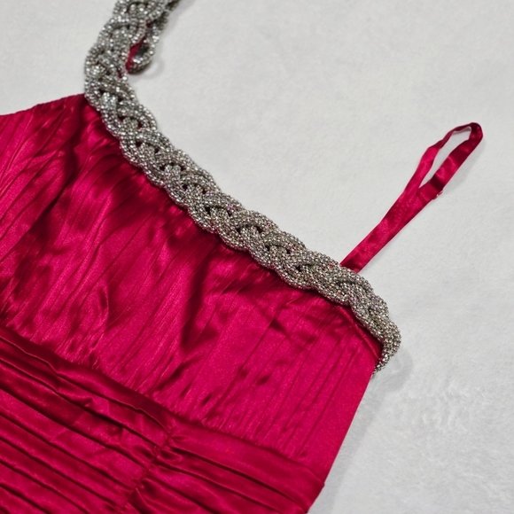 Bebe ✦ Red Satin One-Shoulder Top ✦ Braided Beaded Strap Ruched Bodice M EUC - Picture 10 of 16